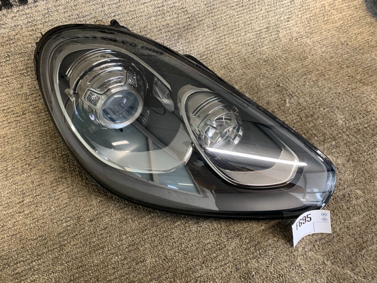 Фара Porsche Cayenne 2016 7P5941752H F695 1ZT01174582 0117458200015200 — изображение 2