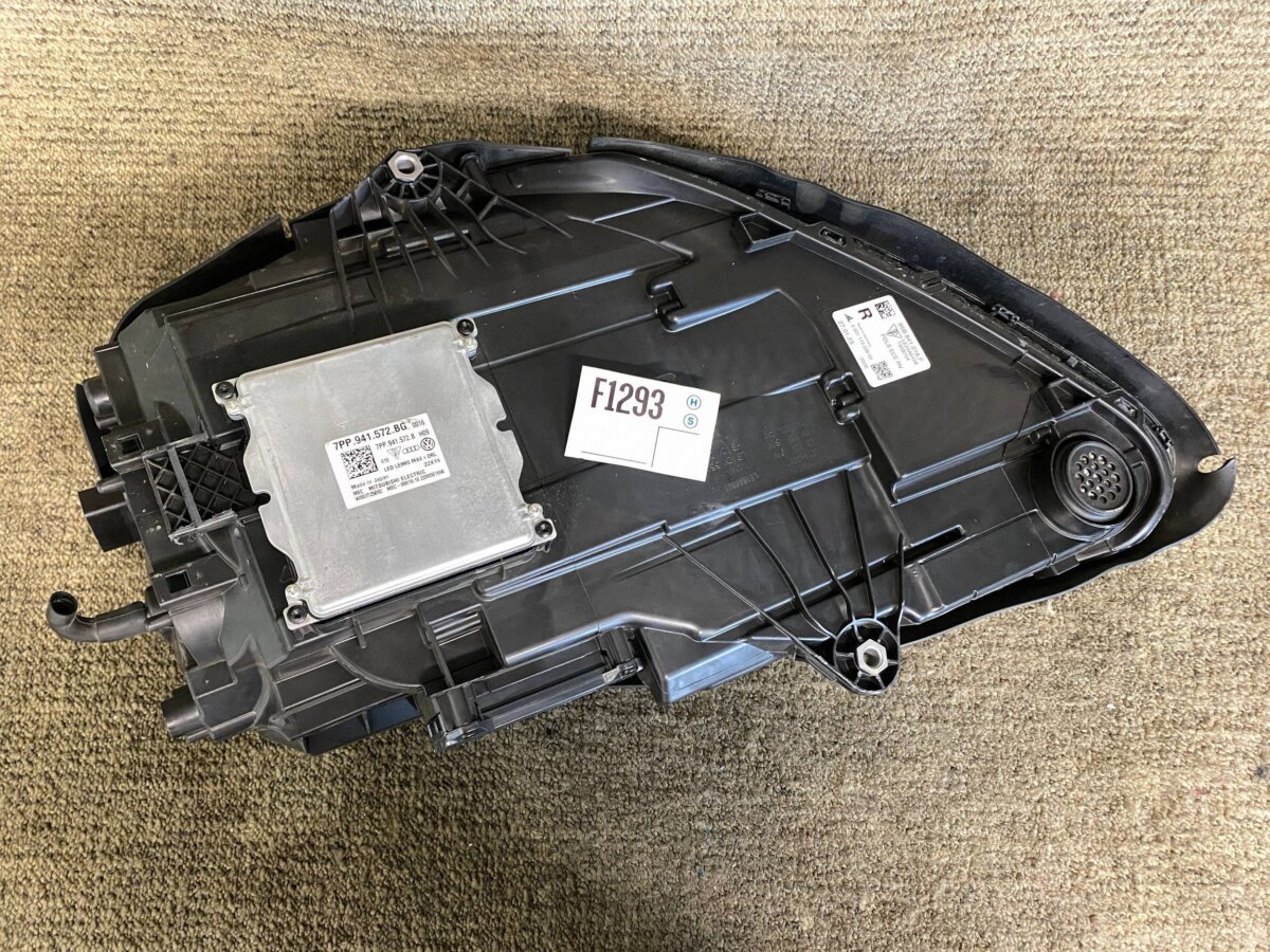 Фара Porsche Macan 2023 95B941016F F1293 030111323800 LE20A6458 — изображение 3