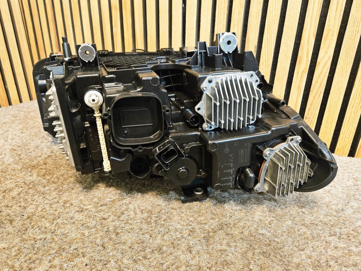 Фара BMW Series 5 G30 G31 G38 2021 8084381 F3119 — изображение 8