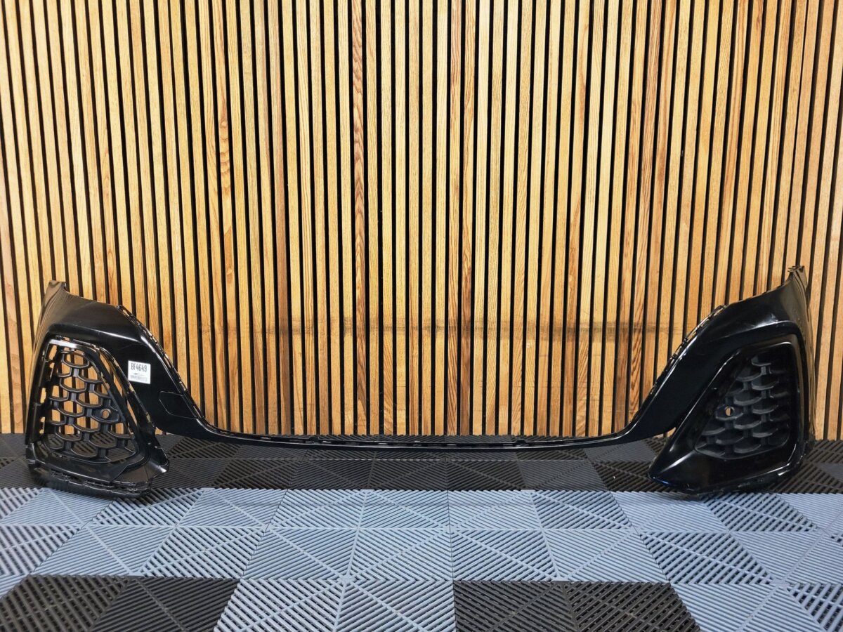 Audi Q8 2024 4M8807437K Бампер BF4649