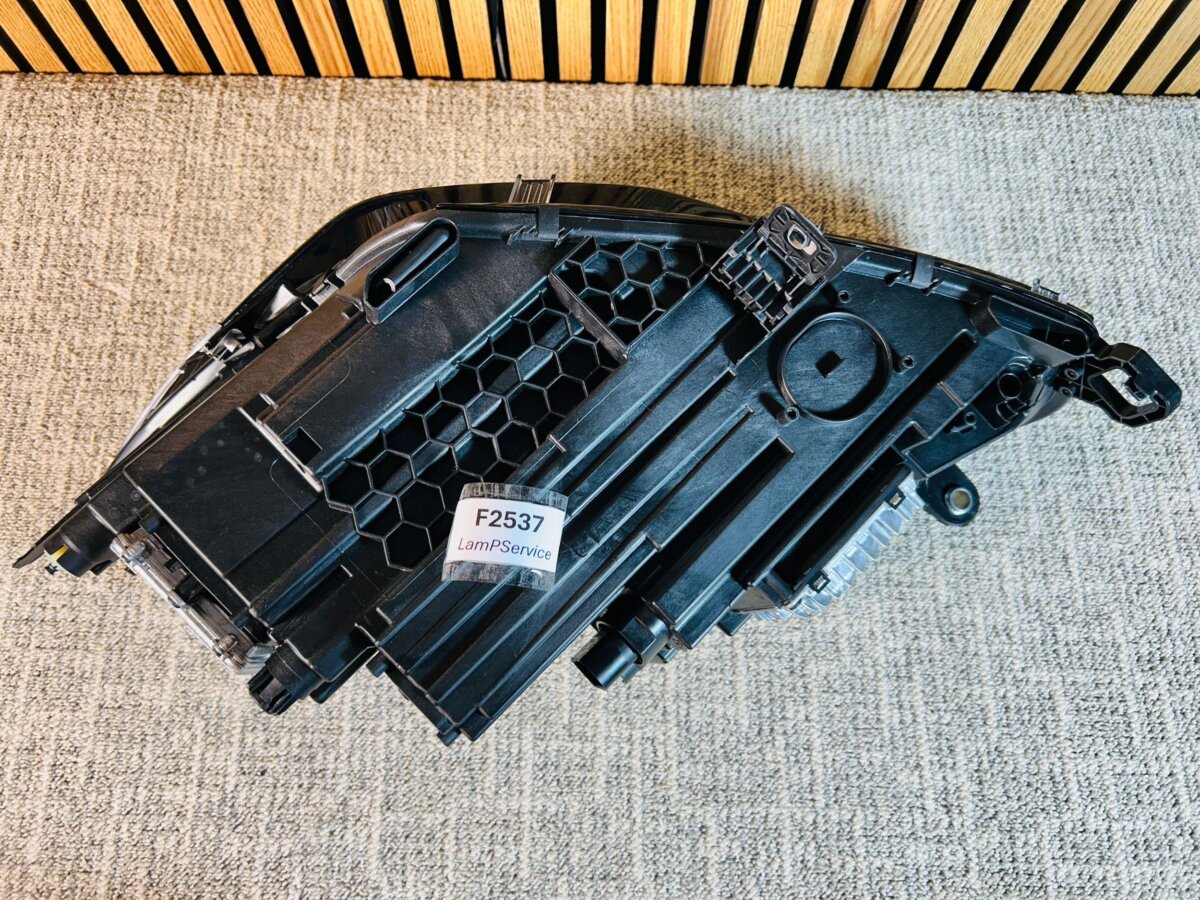 Фара Volkswagen Tiguan 2024 571941060J 0301132236 F2537 — изображение 3