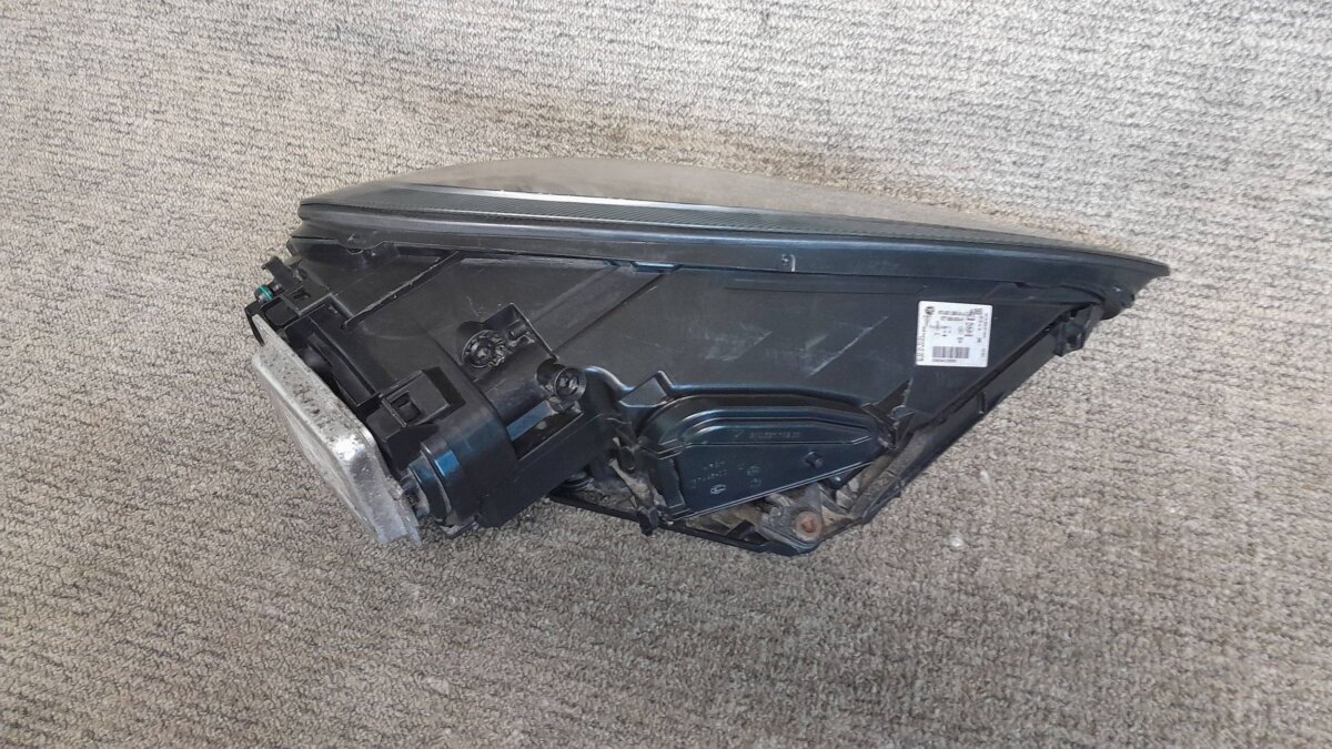 Фара Porsche Panamera 2012 1ZT00963941 970631069 F584 00963941030995 — изображение 3