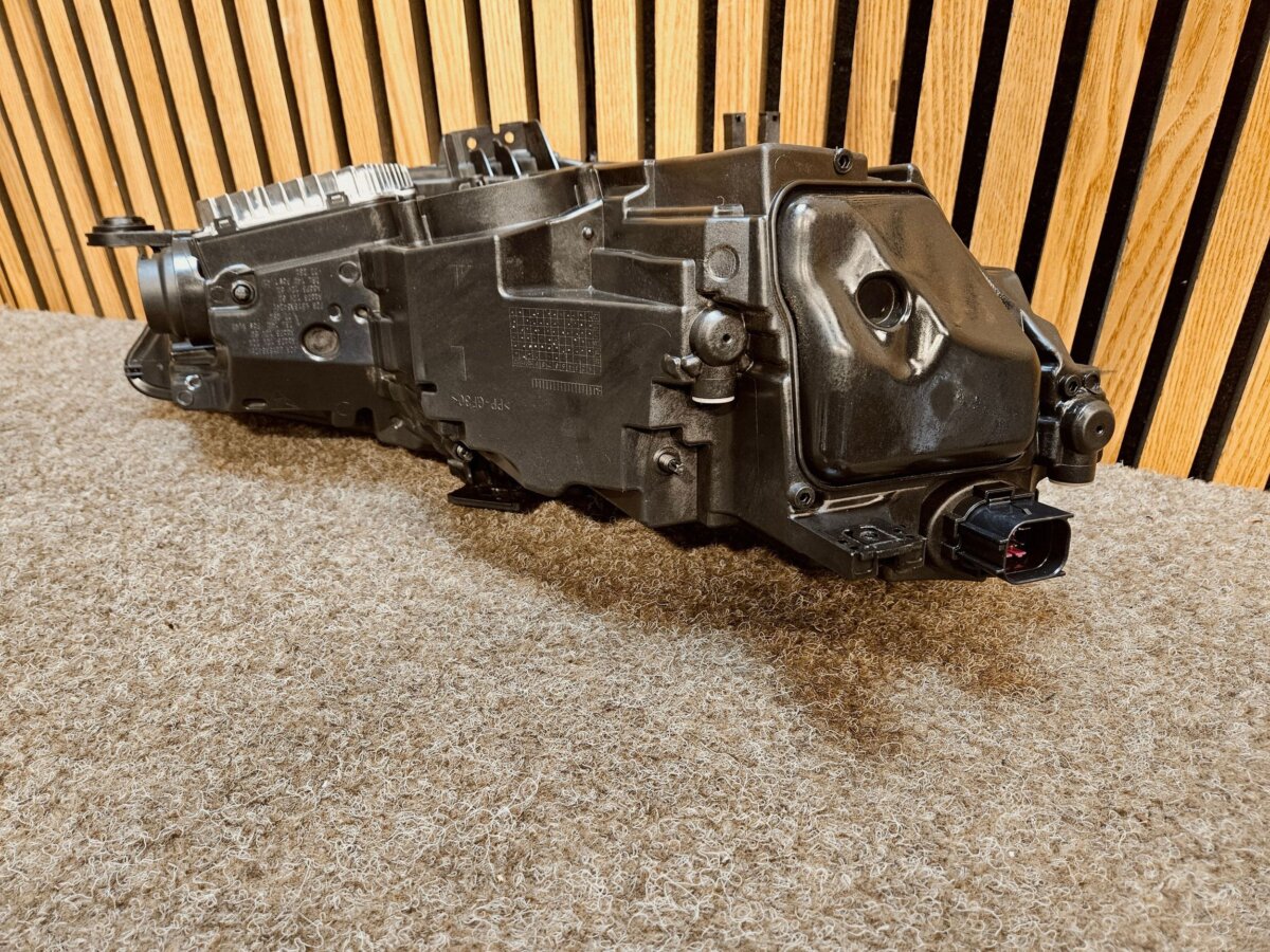 Audi A4, S4 B9 8W 2023 8W0941033D Фара F3298 — изображение 7