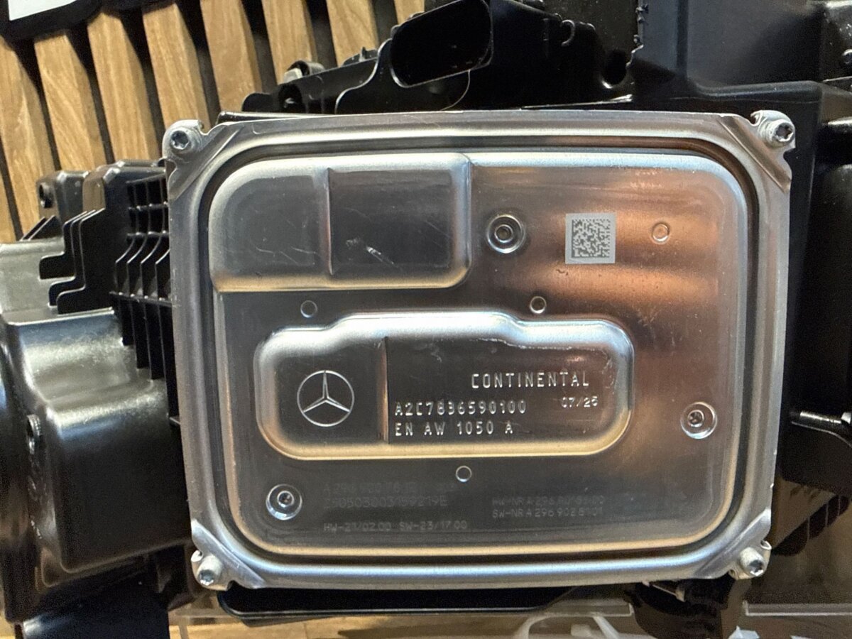 Mercedes GLC-class C254 2022 A2549063202 Фара 0000561786 — изображение 16