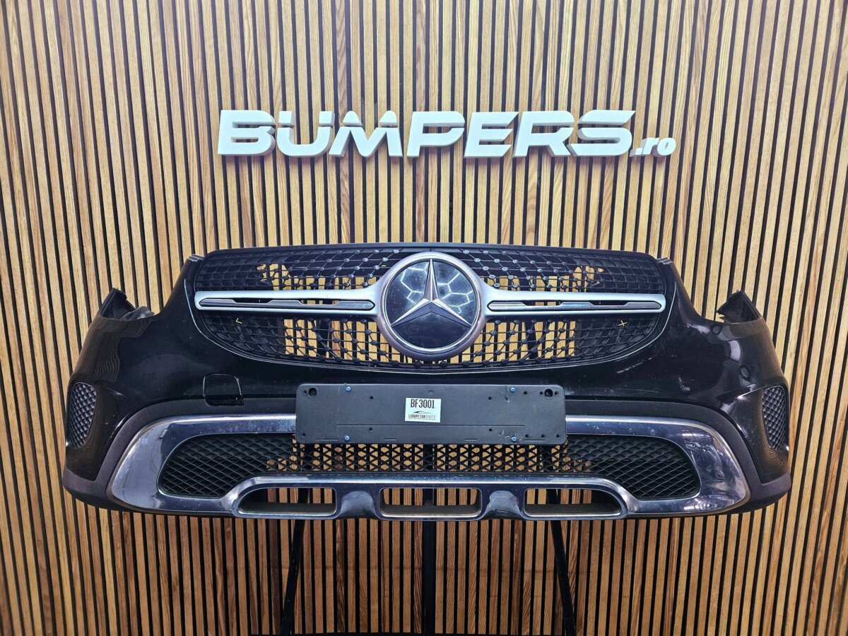 Mercedes GLC-class X253 C253 2015 Бампер BF3001