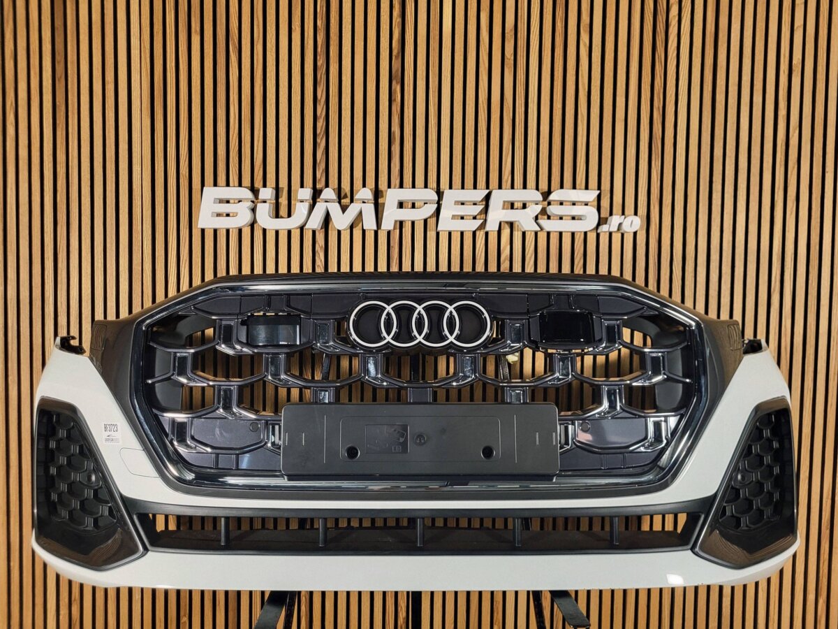 Audi Q8 2018 Бампер BF3723