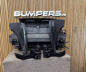 Рамка адаптера Audi Q8 2024 8W0959455T 8W0121251AB