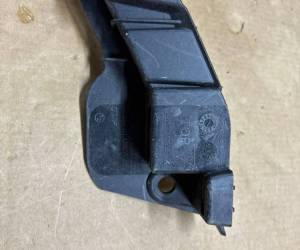 Кронштейн фары Porsche 992 2025 992807596