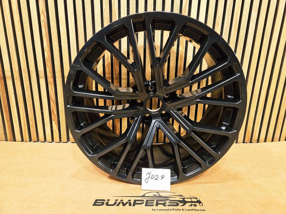 Диск колесо Audi RS Q8 2019 4M8601025 4M8601025BP J029