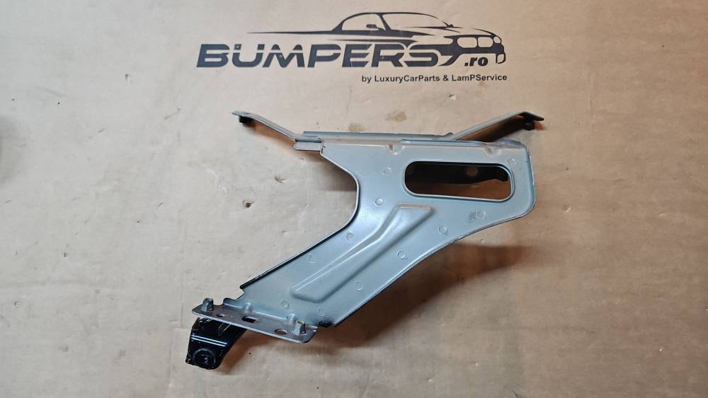 Кронштейны крепления бампера Audi A6, S6 C8 4K 2020 4K0821131