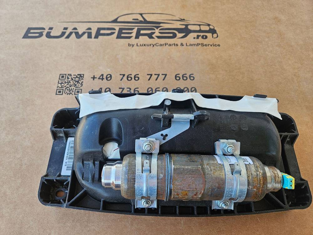 Подушка Mercedes GLA-class GLA W156 X156 2019 A1768600002 — изображение 2