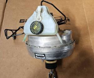 Передний тормозной насос Mercedes E-class, AMG E 2021 A2134300330