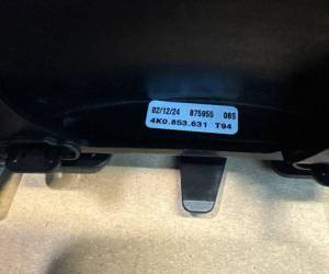 Решетка Audi Q8 2024 4M8853403C 4K0853631