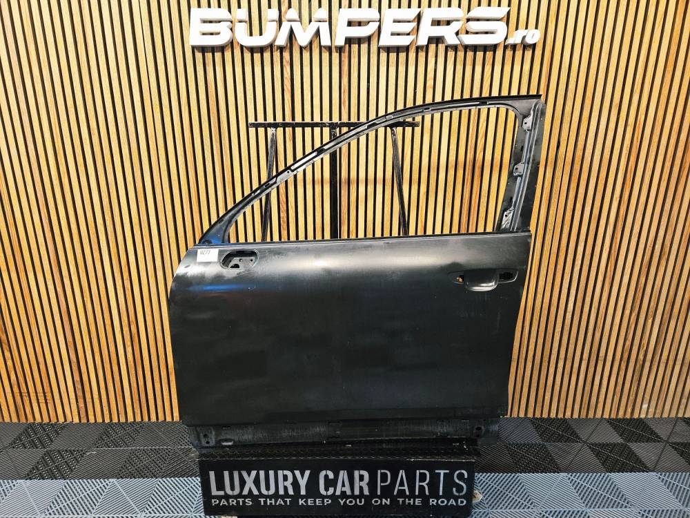 Дверь Porsche Cayenne 2016 7P0831311B U277