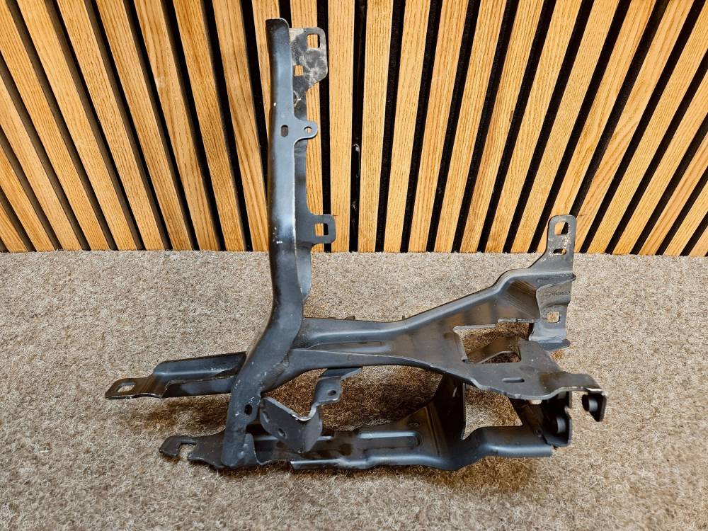 Подставка для фар BMW X5 G05 2025 7421710