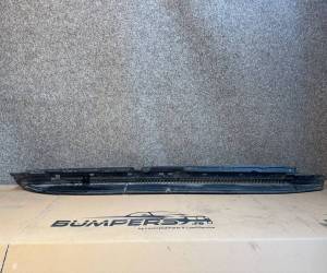 Порог Mercedes GLS - class X166 2019 A1666900310