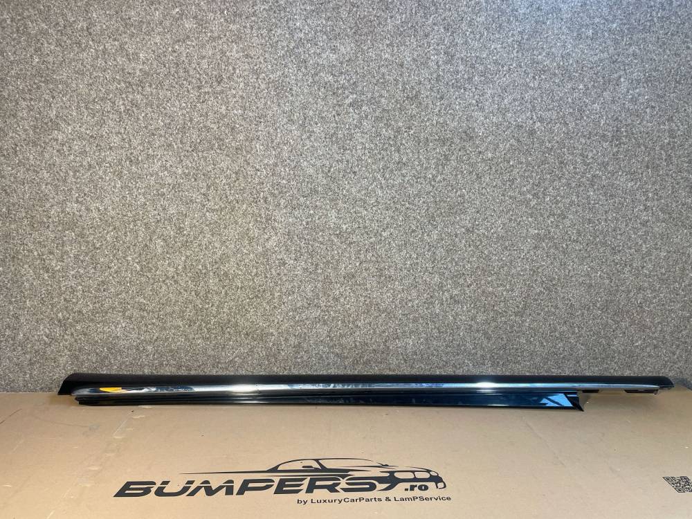 Порог Mercedes C-class, AMG C 2018 A2056903140