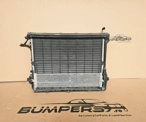 Водяной радиатор BMW Series 5 G30 G31 G38 2021 8484638 7953400