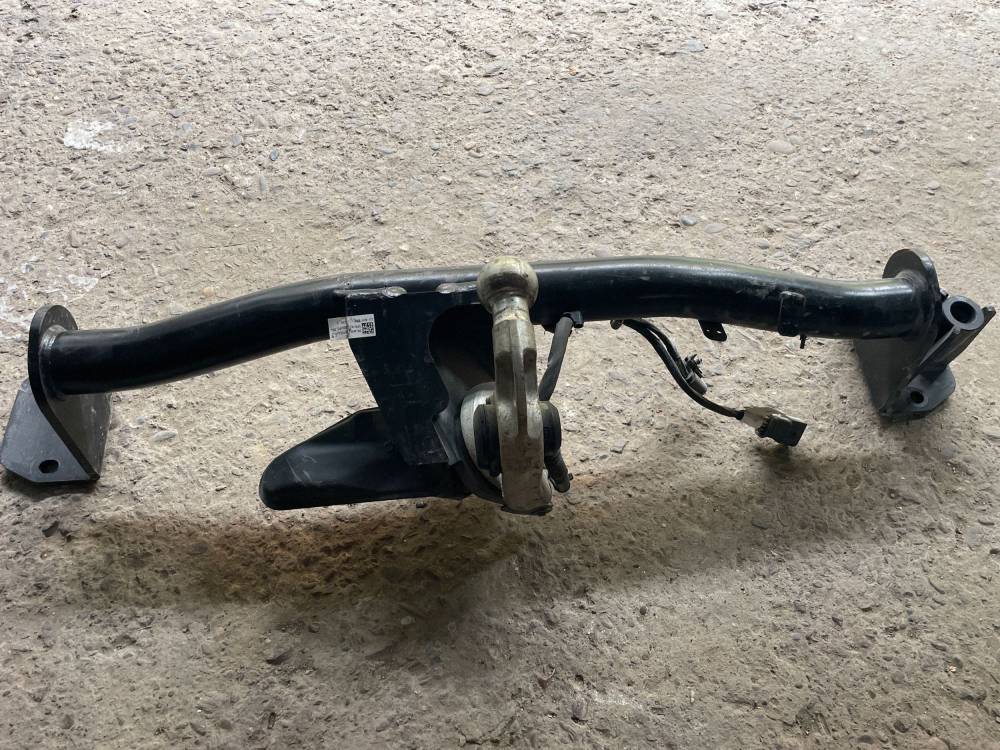 Фаркоп BMW Series 2 Active Tourer U06 2022 10077360 — изображение 6