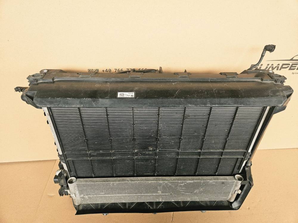 Водяной радиатор BMW Series 5 G30 G31 G38 2021 8484638 7953400 — изображение 2
