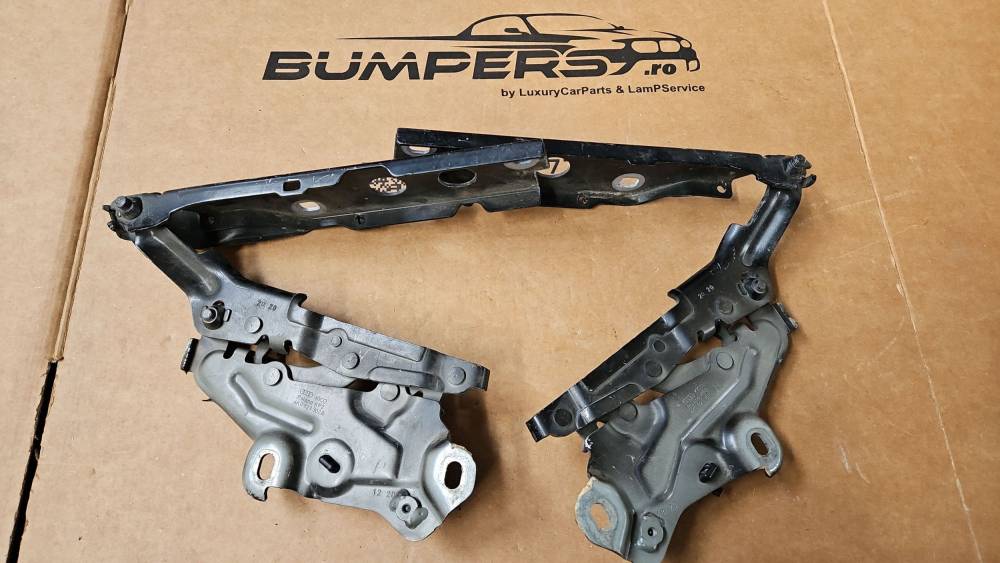 Комплект петель Audi A6, S6 C8 4K 2024 4K0823302A 4K0823301A