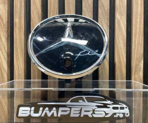 Значок Mercedes EQE v295 2022 A0008882200