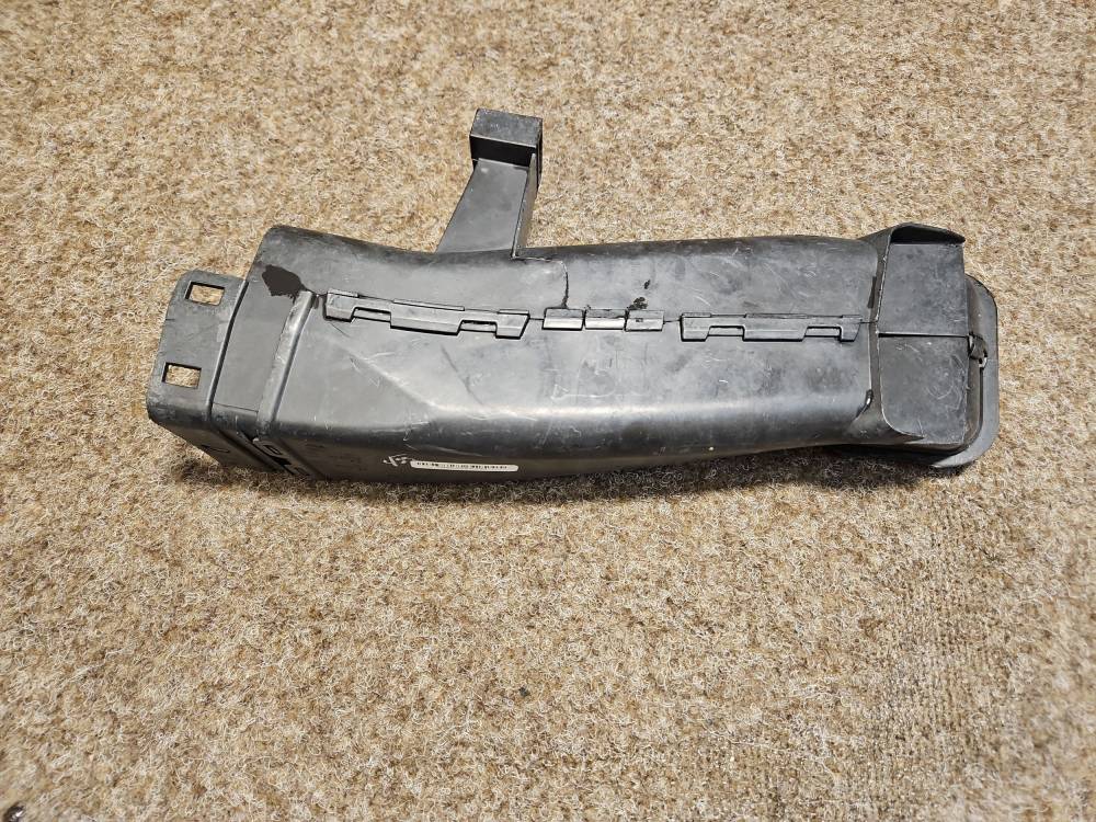 Впускной коллектор BMW X5 G05 2025 8635093