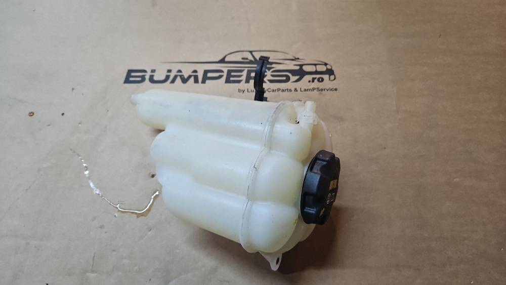 Бак расширительный BMW X5 F15 2013 8630170
