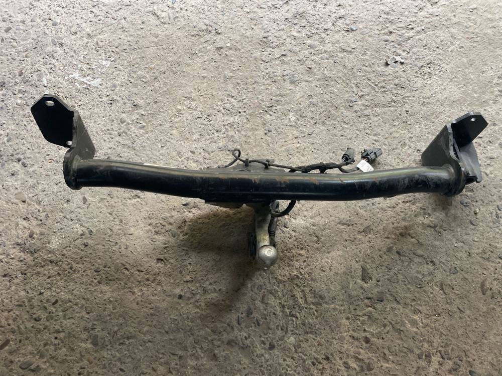 Фаркоп BMW Series 2 Active Tourer U06 2022 10077360 — изображение 2