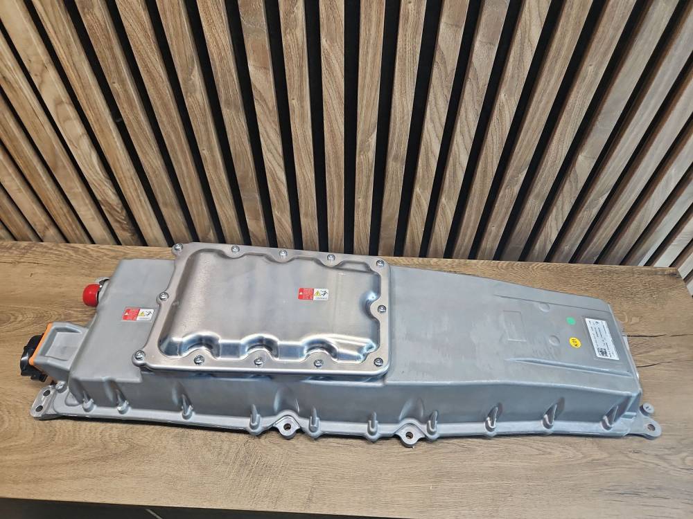 Компьютер ECU Porsche Taycan 9J1 2019 9J1915251AT