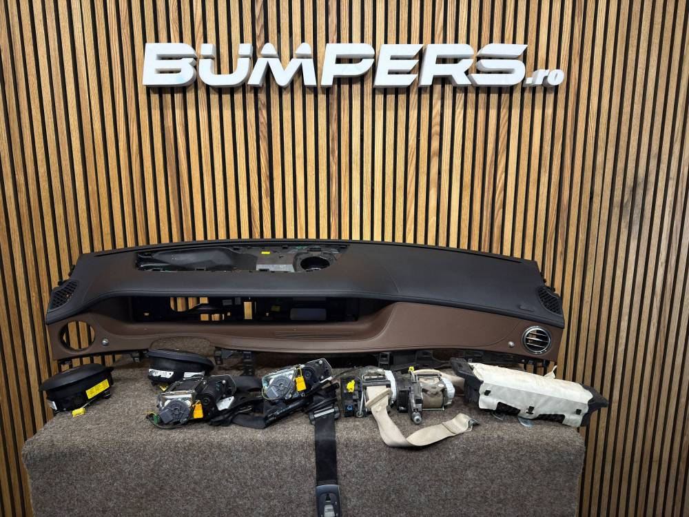 Приборная панель Mercedes S-класса, AMG S 2015 A2226800287 A2226800487 — изображение 2