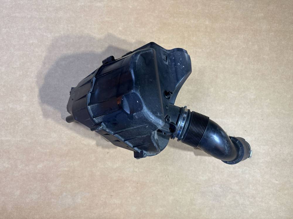 Корпус воздушного фильтра Audi A8, S8 D4 4H 2015 4H0133823 4H0133835B — изображение 4