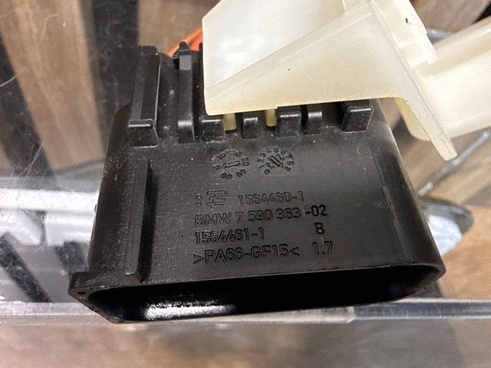 Датчики парковки BMW X3 G01 2022 7590363 15644611 15644601