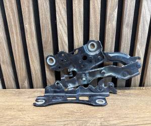 Петли BMW Series 3 G20 G21 2019 7450589
