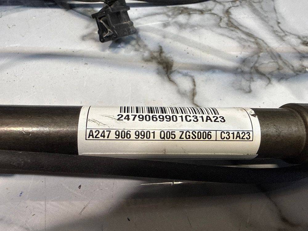 Петли Mercedes GLA H247 2022 A2478807001 A2479069901 2479069901