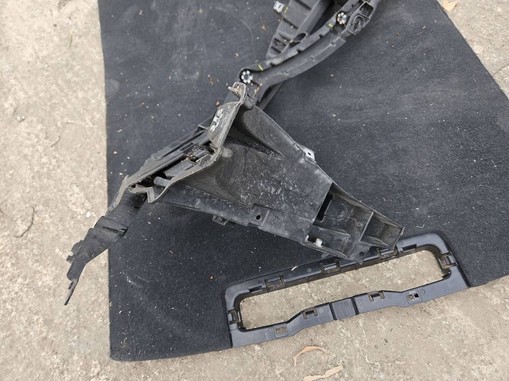 Кронштейны крепления бампера BMW X5 F15 2013 7157990 — изображение 6