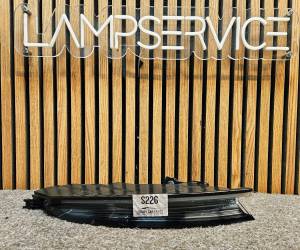 Задний фонарь  Porsche Taycan 9J1 2024 9JA945095A S226