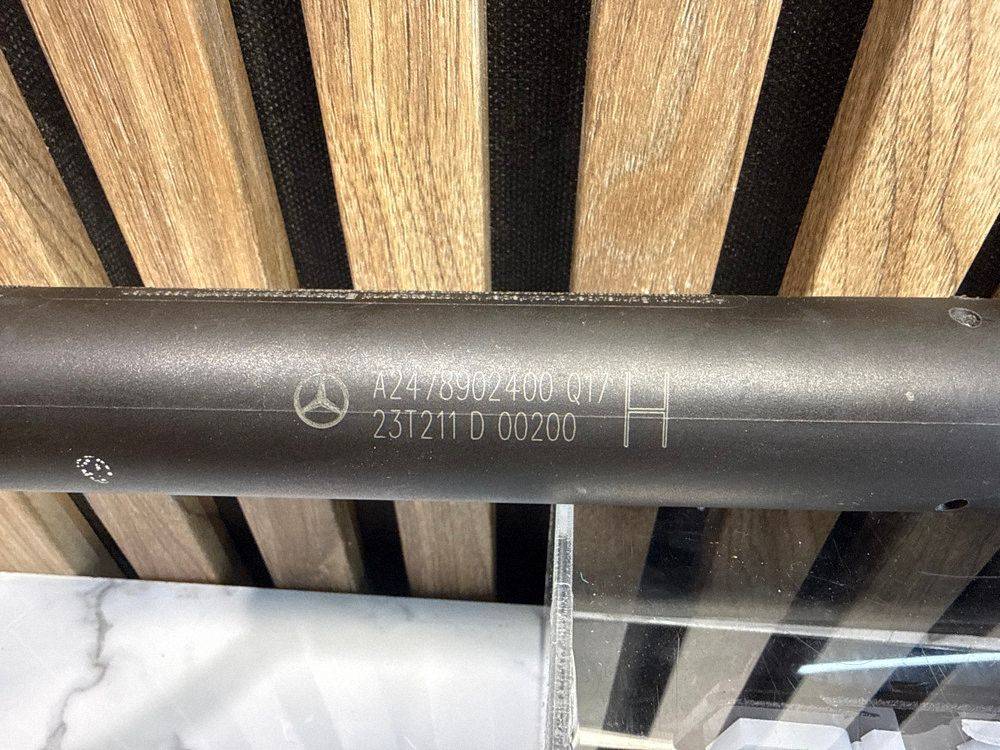 Амортизатор багажника Mercedes GLA H247 2022 A2478902400 23T211D00200